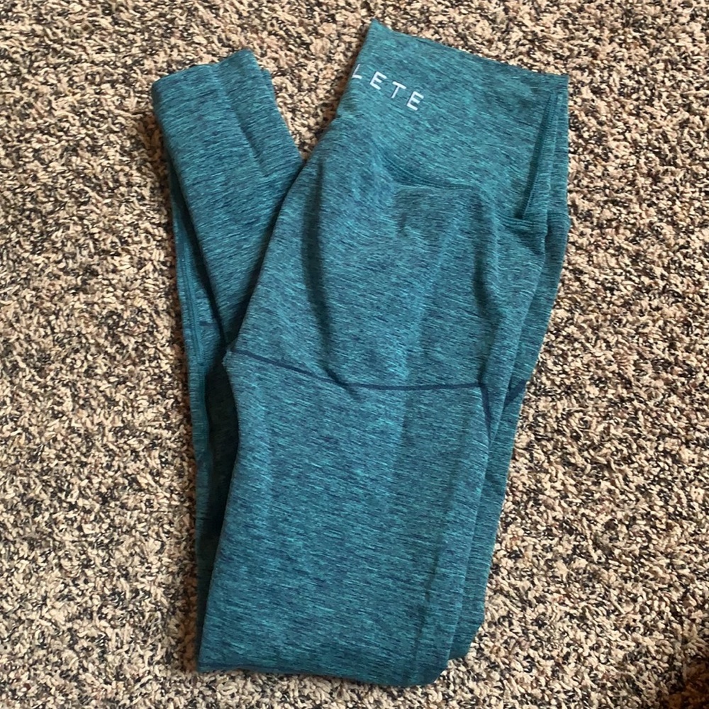 Alphalete leggings